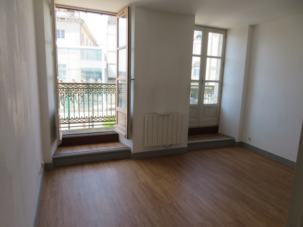 Offres de location Appartement Bellac 87300