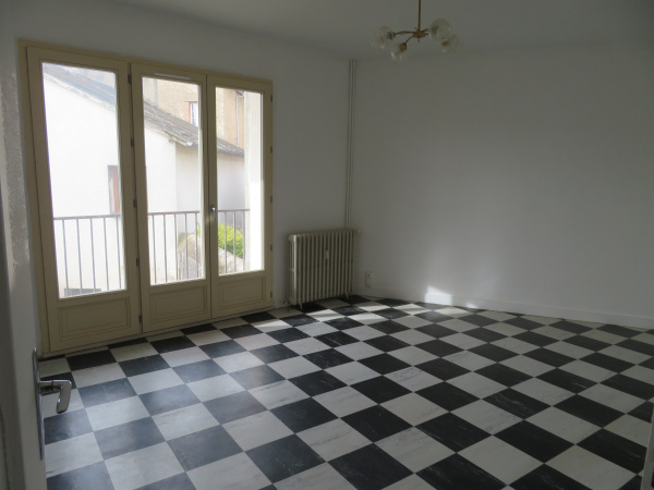 Offres de location Appartement Le Dorat 87210